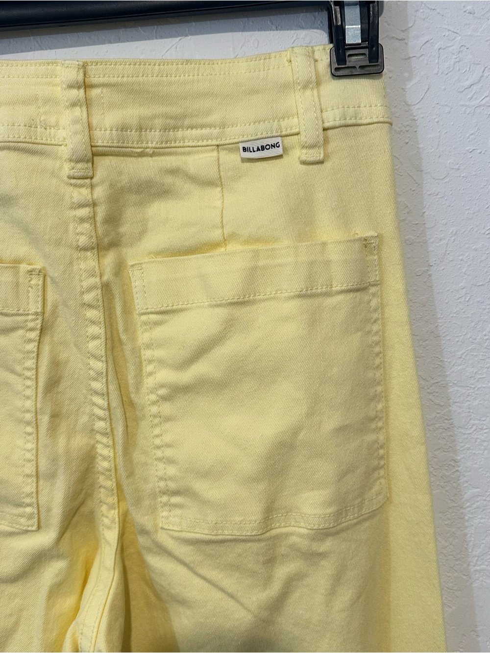 Billabong Soft Yellow High-Rise Wide Leg Bootcut Pants trousers size 26 - Picture 9 of 13